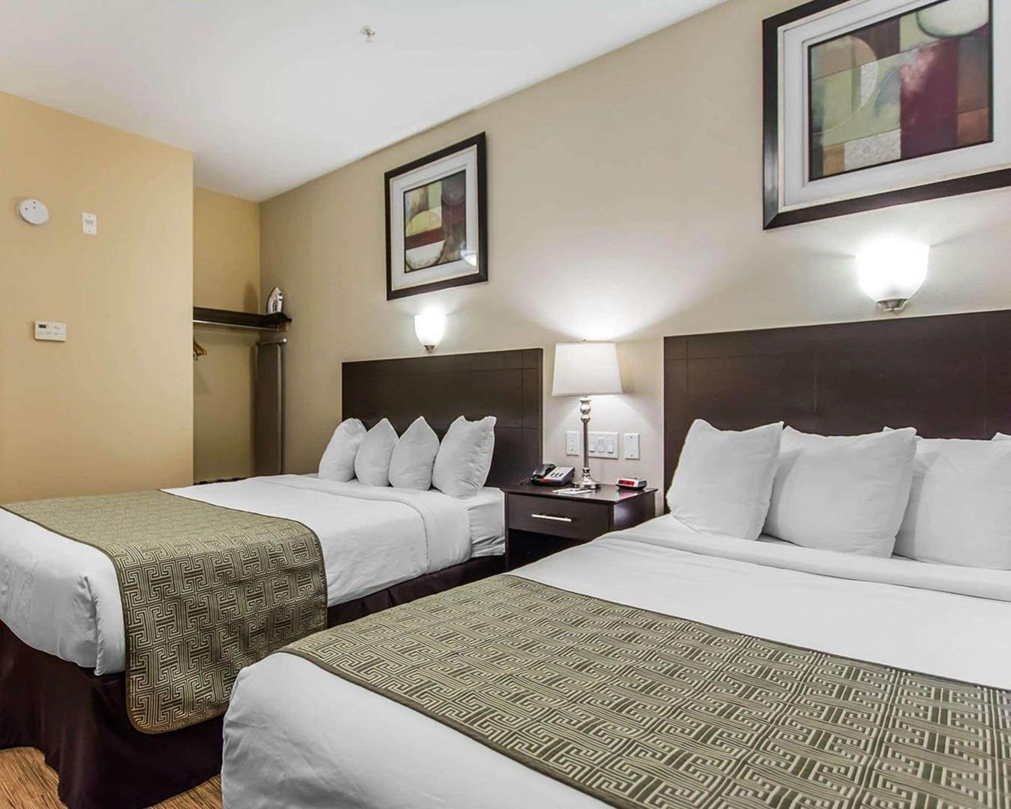 Quality Inn Moncton Exterior foto
