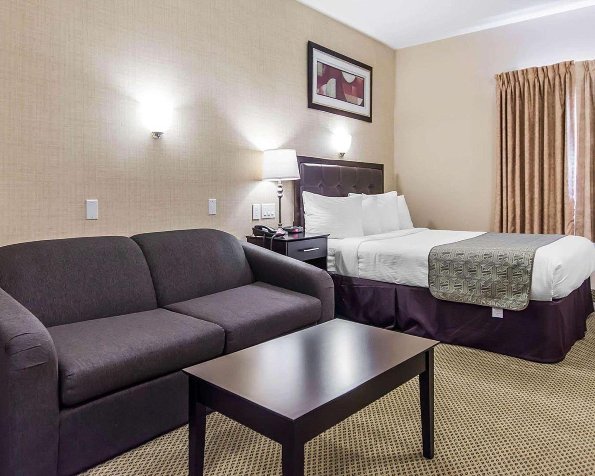 Quality Inn Moncton Exterior foto