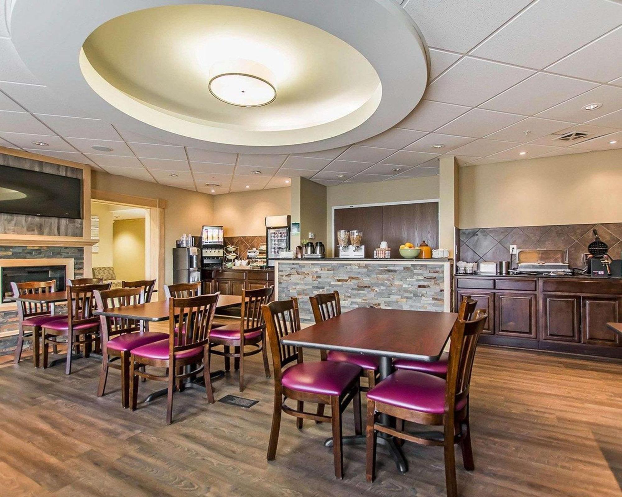 Quality Inn Moncton Exterior foto