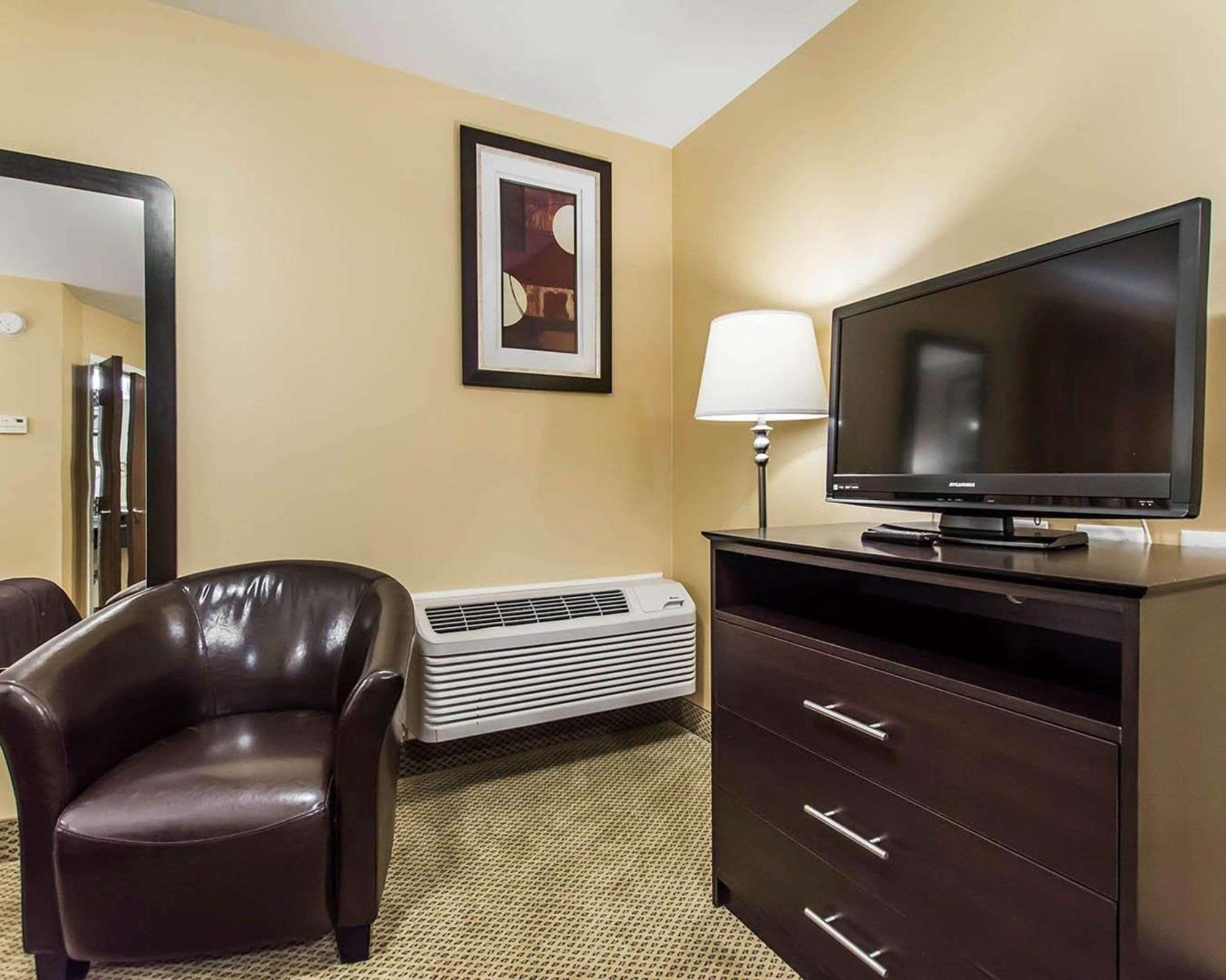 Quality Inn Moncton Exterior foto
